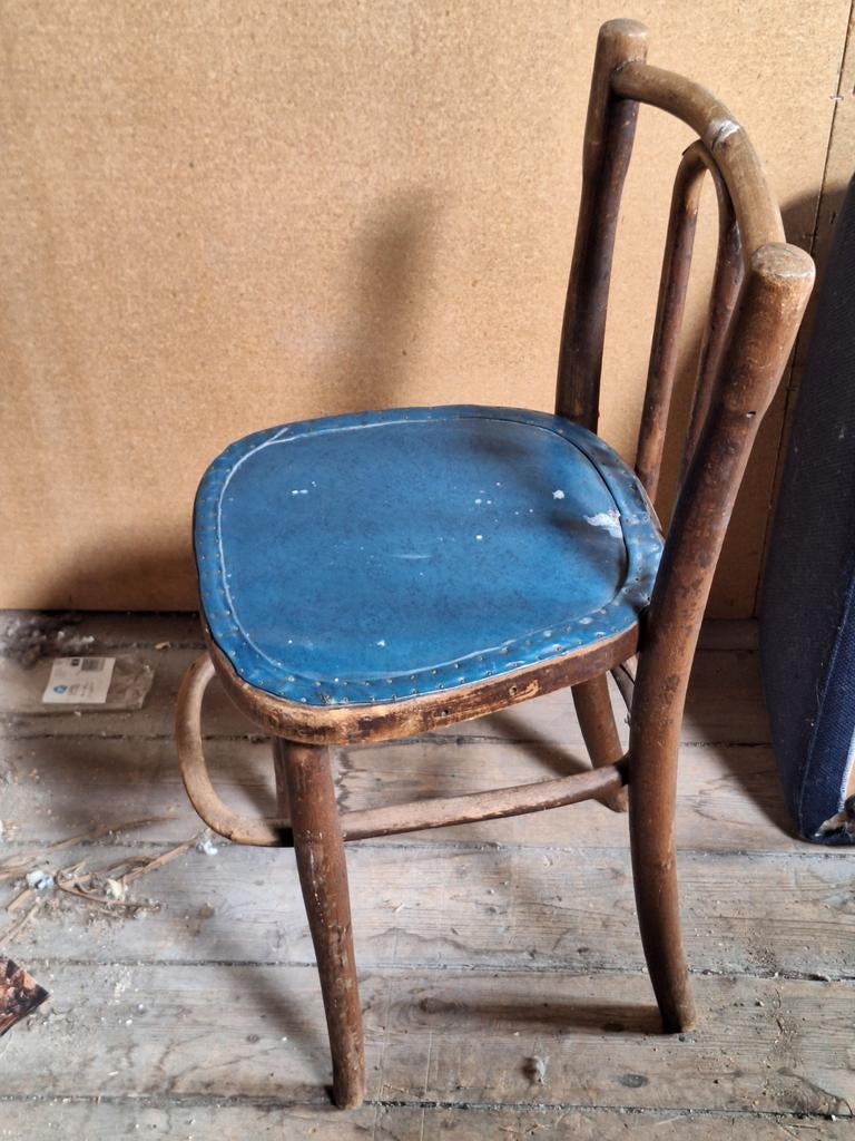 Thonet kinderstoel wat gammel, zeldzaam, Antiek en Kunst, Antiek | Meubels | Stoelen en Banken, Ophalen