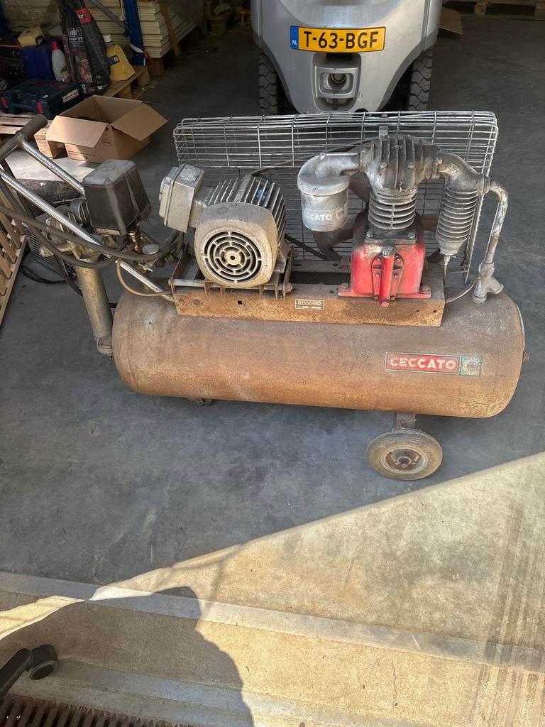 Ceccato Compressor met Krachtstroom - Direct Klaar voor Gebr, Ophalen, Gebruikt, 10 bar of meer, 25 tot 100 liter