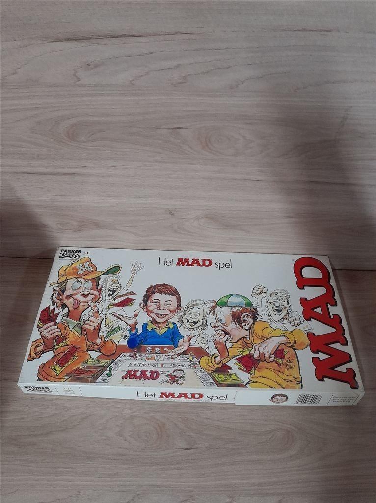 Het mad Spel - parker - s5146, Hobby en Vrije tijd, Gezelschapsspellen | Bordspellen, Ophalen of Verzenden, Zo goed als nieuw