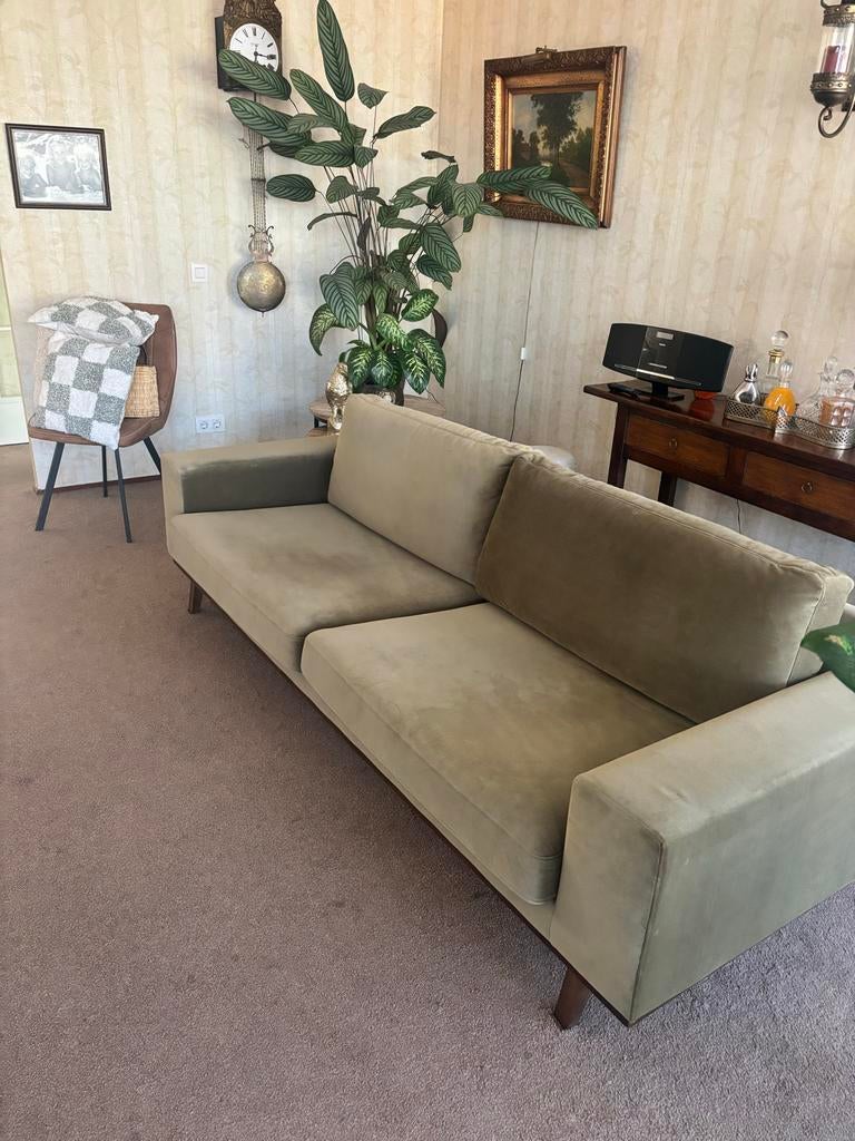 Retro Olijfgroene Bank - Comfortabel en Stijlvol, Ophalen, Gebruikt, Driepersoons, 75 tot 100 cm