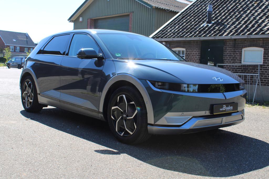 Hyundai IONIQ 5 Connect+ AWD 77.4 kWh SOh 96,5% LEER NAVI ST, Auto's, Hyundai, Automaat, Gebruikt, Zwart, IONIQ 5