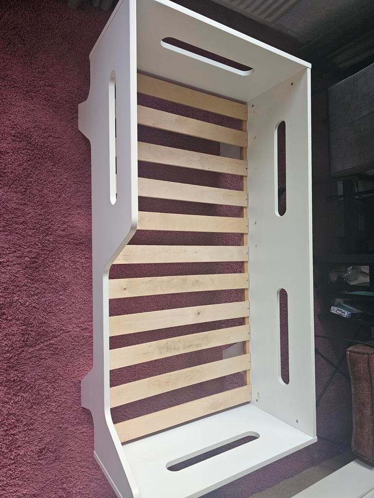 Peuterbed met beddengoed, Kinderen en Baby's, Kinderkamer | Bedden, Gebruikt, 140 tot 160 cm, 70 tot 85 cm, Matras, Ophalen