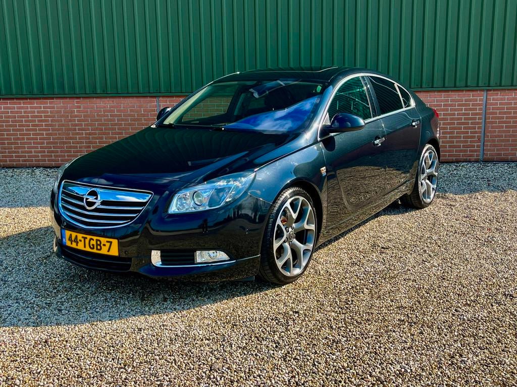 Opel Insignia 2.0 T OPC - 20 inch-Leder-Navi-Schuifdak-Full, Gebruikt, 4 cilinders, Leder en Stof, Zwart