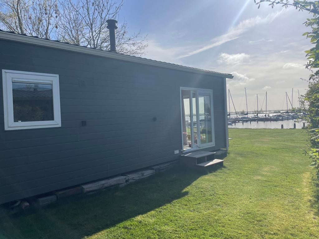 Vakantiehuisje te huur aan het water op de Kuilart Friesland