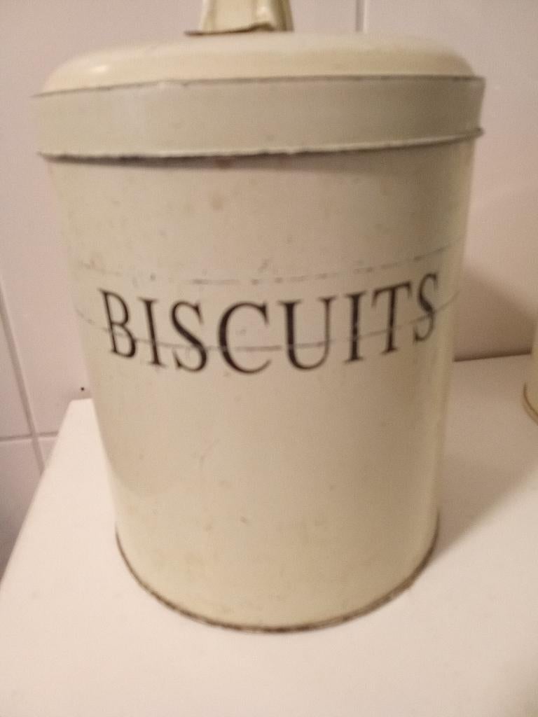 Vintage biscuits blik met hengsel gebroken wit, Ophalen of Verzenden, Gebruikt, Koek(jes), Overige merken