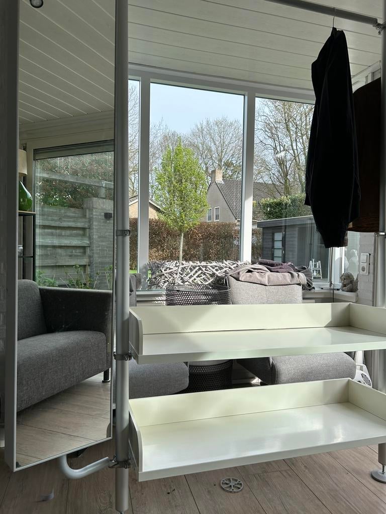 Ikea stolmen garderobe kast met spiegel, 100 tot 150 cm, Met plank(en), Zo goed als nieuw, Modern