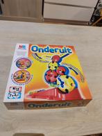 MB Spellen Onderuit - Strategisch Tandwielspel, Hobby en Vrije tijd, Gezelschapsspellen | Bordspellen, Een of twee spelers, Ophalen of Verzenden