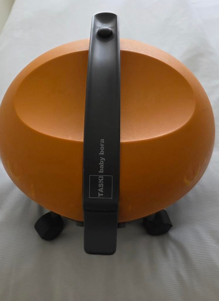 Stofzuiger TASKI, Ophalen of Verzenden, Zo goed als nieuw, Stofzak, Minder dan 1200 watt