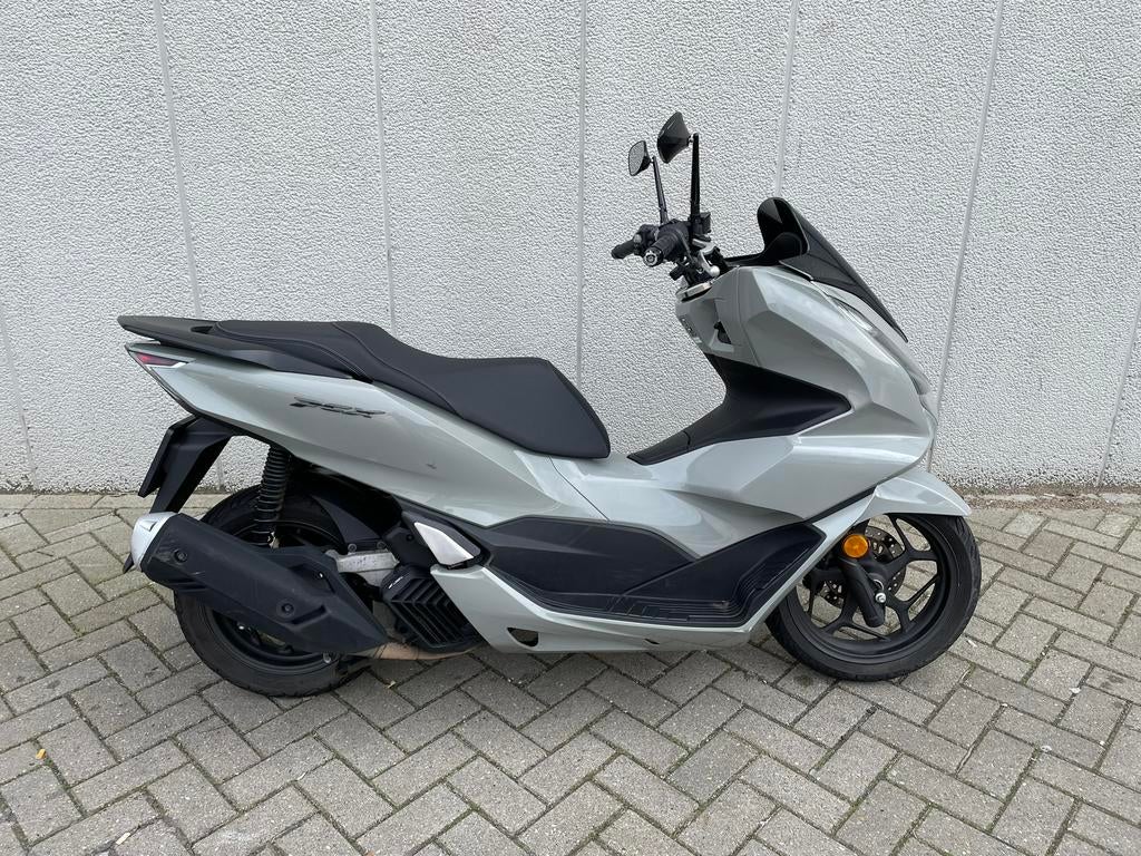 Honda PCX 125, Bedrijf, Scooter