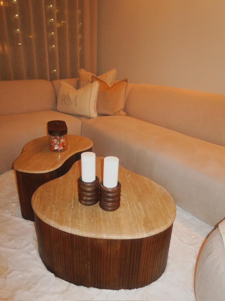 Eleonora salontafelset, Ophalen, Zo goed als nieuw