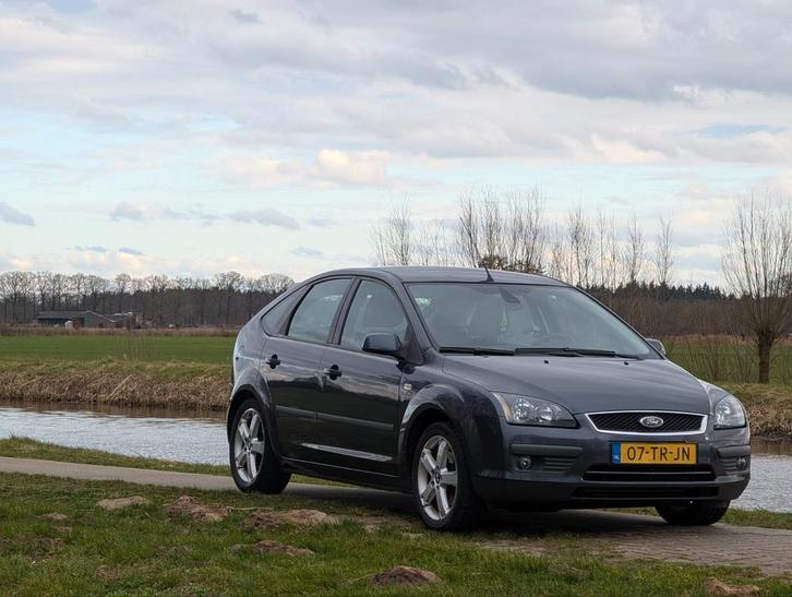 Ford Focus 2.0 107KW 5D 2007 Grijs, Auto's, Ford, Particulier, Focus, Airbags, Airconditioning, Centrale vergrendeling, Cruise Control