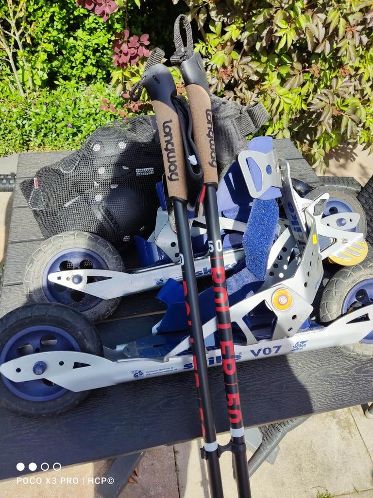 Skike V7 met stokken en beschermers, Sport en Fitness, Schaatsen, Ophalen of Verzenden, Overige typen