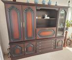 Grote klassieke noten wandkast, Huis en Inrichting, Kasten | Wandmeubels, Gebruikt, Met deur(en), Glas, Ophalen of Verzenden