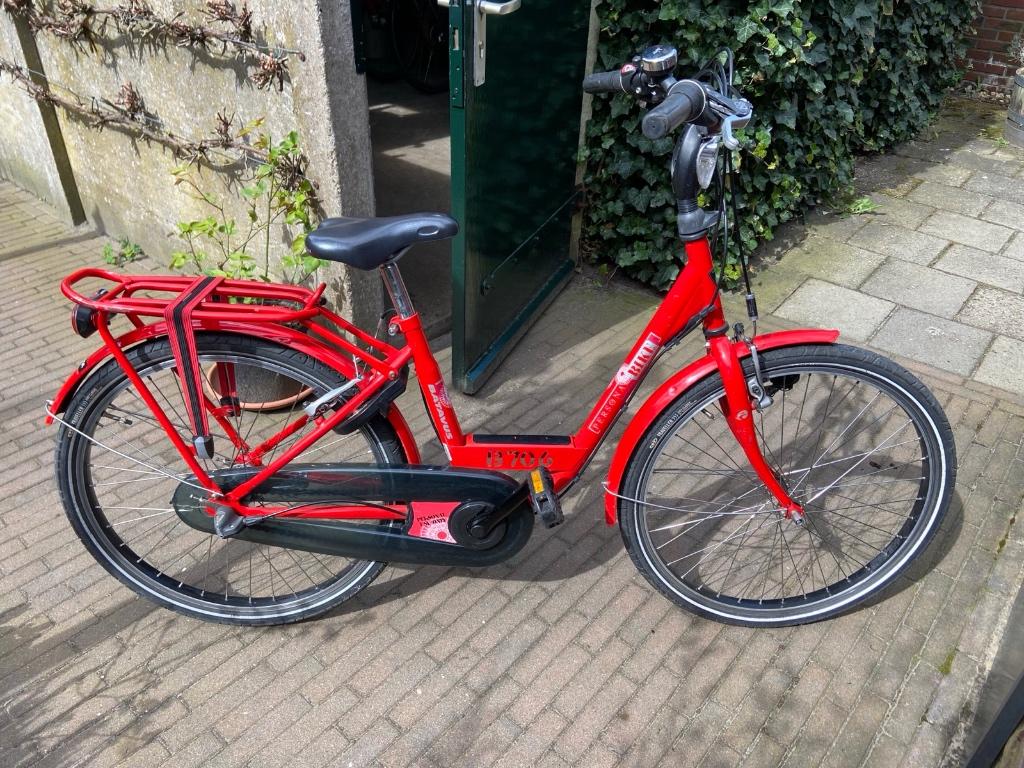 Rode meisjesfiets Batavus. 24 inch. In hele goede staat., Fietsen en Brommers, Ophalen, 24 inch, Versnellingen, Batavus