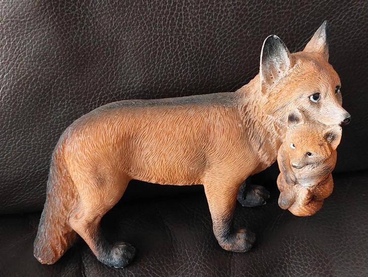 Vos met welp beeldje - ongeveer 20 cm, Verzamelen, Dierenverzamelingen, Gebruikt, Beeldje of Figuurtje, Wild dier, Ophalen of Verzenden