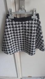 Zwartwit rokje, mt:128/134, Ophalen of Verzenden, Zo goed als nieuw, Meisje, Jurk of Rok