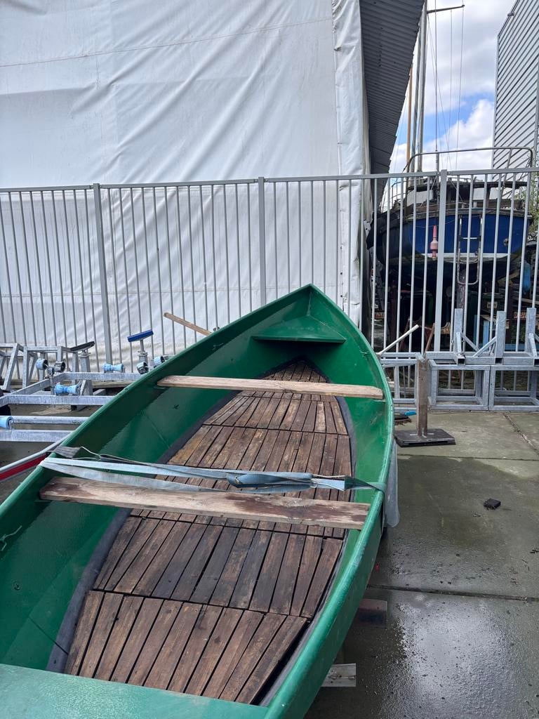 Boot vaarklaar met motor, trailer en afdekzeil, Watersport en Boten, Ophalen, Zo goed als nieuw, 3 tot 6 meter
