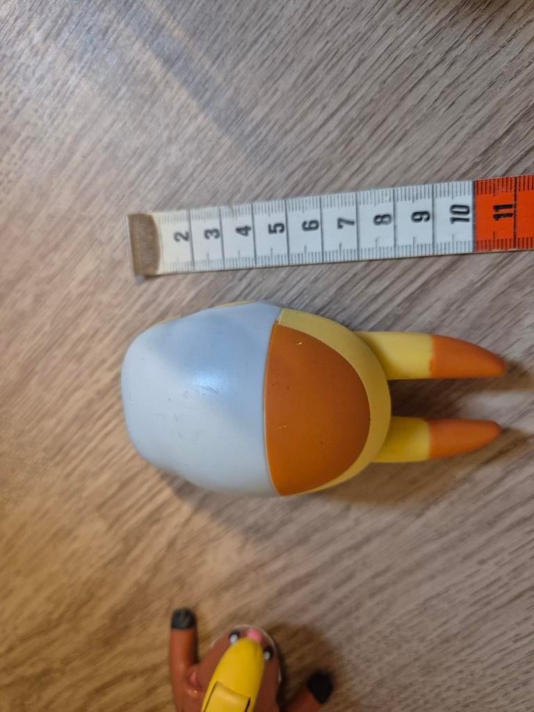 Pokemon mcdonalds speeltjes yungoos en grubbin, Verzamelen, Poppetjes en Figuurtjes, Ophalen of Verzenden