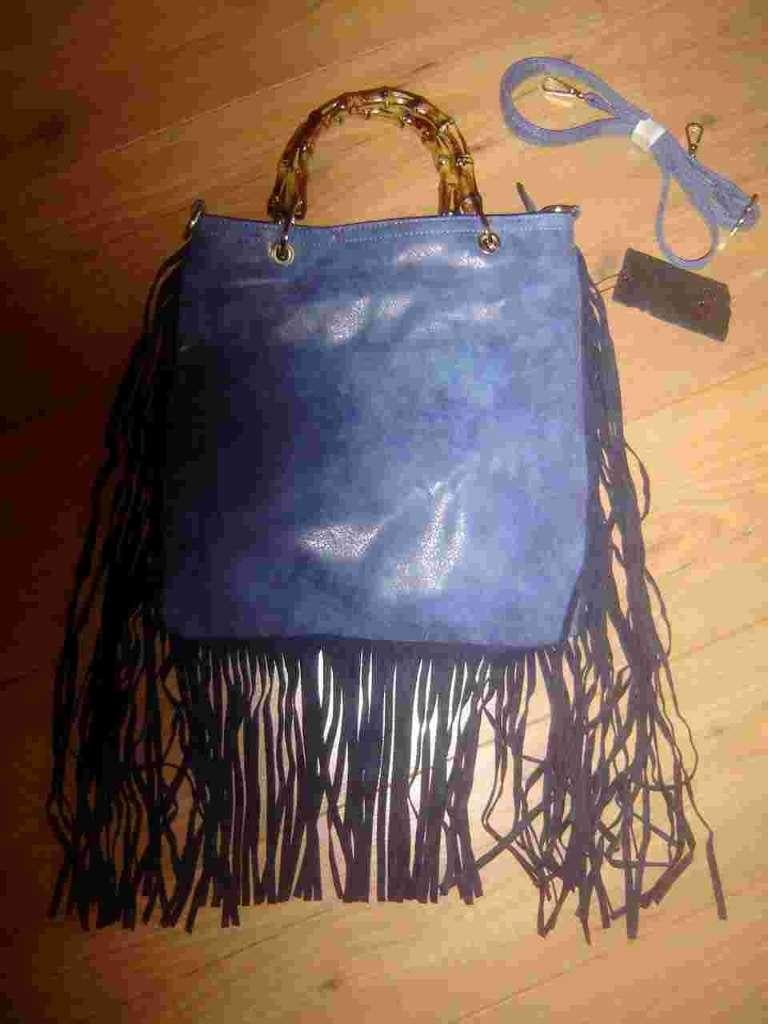 SUPER TRENDY blauwe Ibiza-stijl tas met franjes - nieuw!, Ophalen of Verzenden, Nieuw, Blauw, Leer
