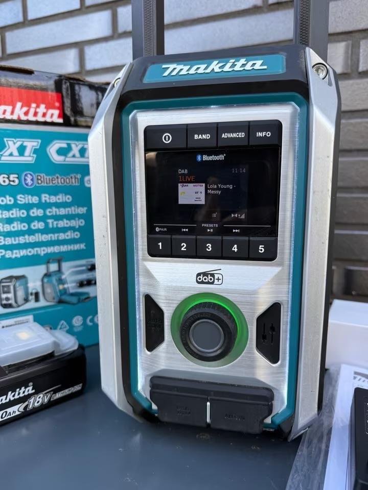 Gezocht!. Makita DMR 115 Bouwradio., Ophalen of Verzenden, Zo goed als nieuw, Bouwradio