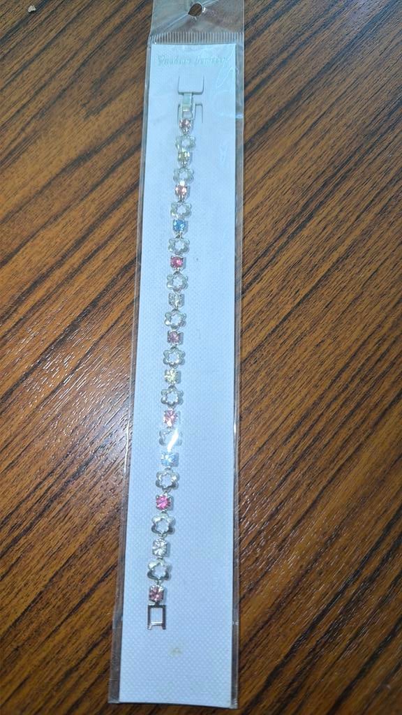 Mooie nieuwe nikkelvrij Swarovski armband bling bling €5, Sieraden, Tassen en Uiterlijk, Armbanden, Ophalen of Verzenden, Nieuw