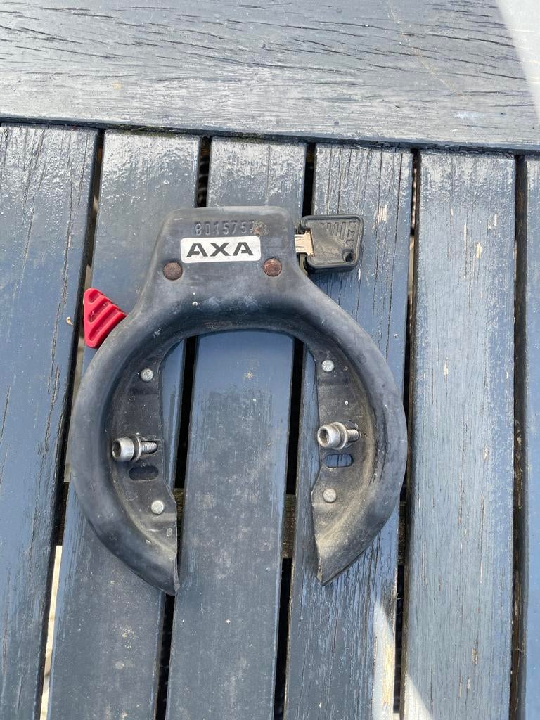 Axa fietsslot met 1 sleutel - Gebruikt maar nog goed, Fietsen en Brommers, Ophalen of Verzenden, Gebruikt, Ringslot