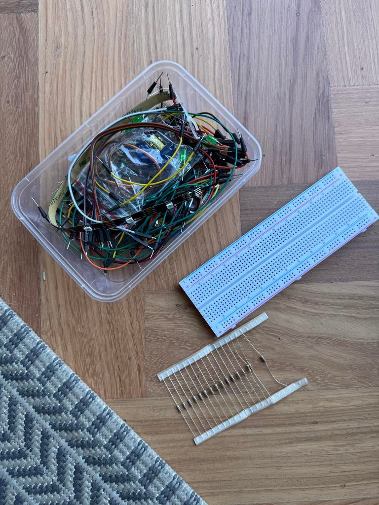 GRATIS OPHALEN Elektronica starter kit, Hobby en Vrije tijd, Elektronica-componenten, Ophalen, Zo goed als nieuw