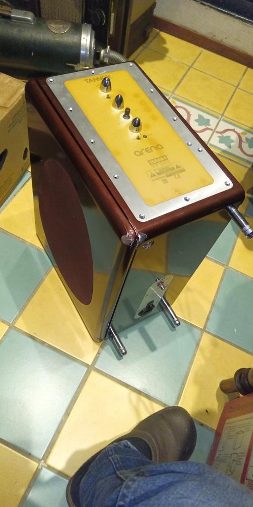 Tannoy Arena luidspreker. Sub bas speaker, Audio, Tv en Foto, Luidsprekers, Minder dan 60 watt, Overige merken, Ophalen of Verzenden