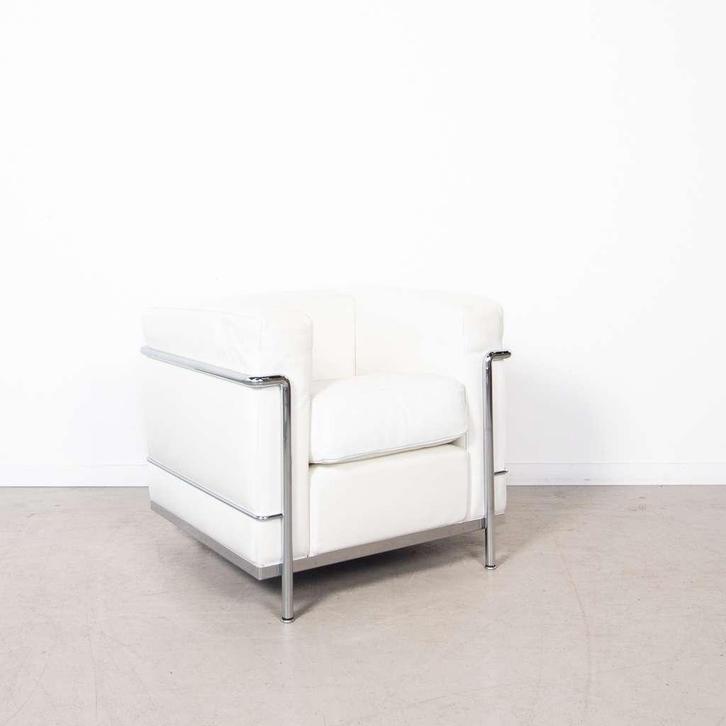 4x Cassina LC2 Fauteuil Wit Leer, Huis en Inrichting, Fauteuils, Zo goed als nieuw, Leer, 50 tot 75 cm, Minder dan 75 cm, Ophalen of Verzenden