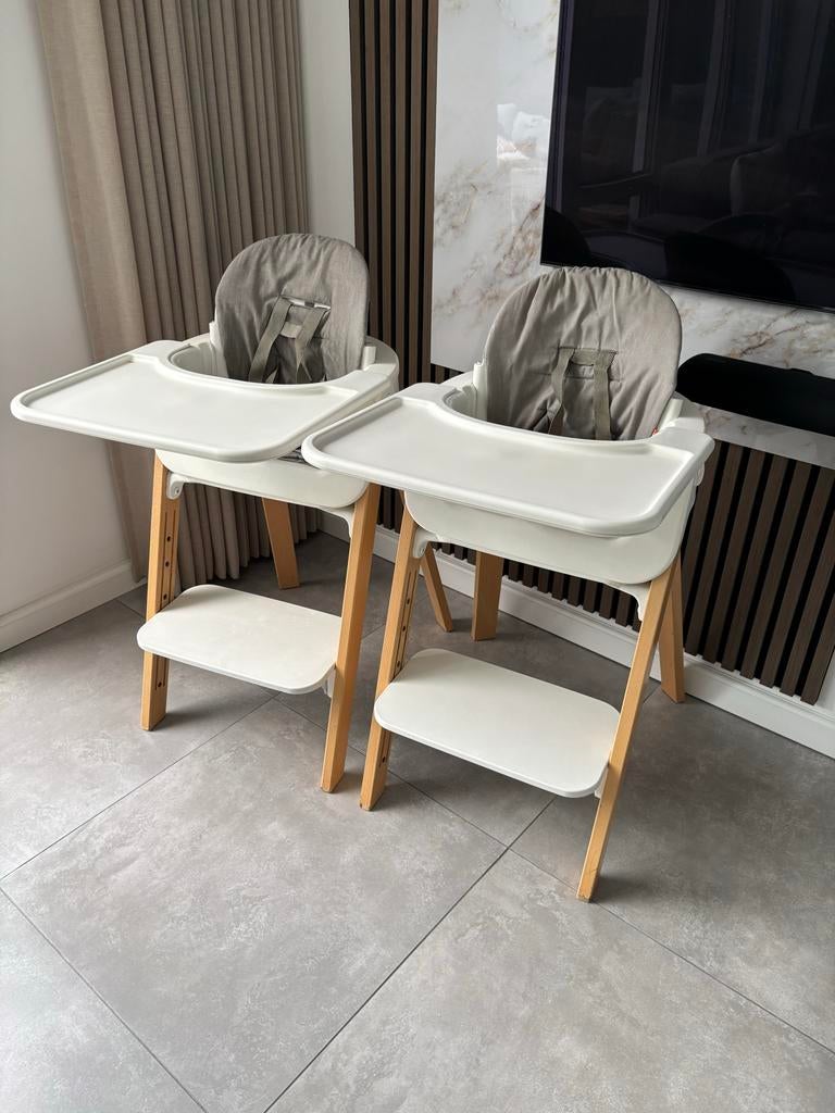 2x Stokke Steps Meegegroeistoel Kinderstoel Wit/Hout, Kinderen en Baby's, Kinderstoelen, Ophalen of Verzenden, Zo goed als nieuw