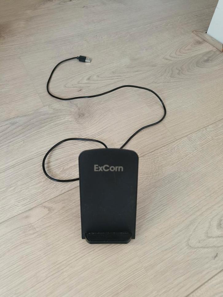 Excorn Qi draadloze Snellader voor iPhone en Samsung, Telecommunicatie, Mobiele telefoons | Telefoon-opladers, Zo goed als nieuw