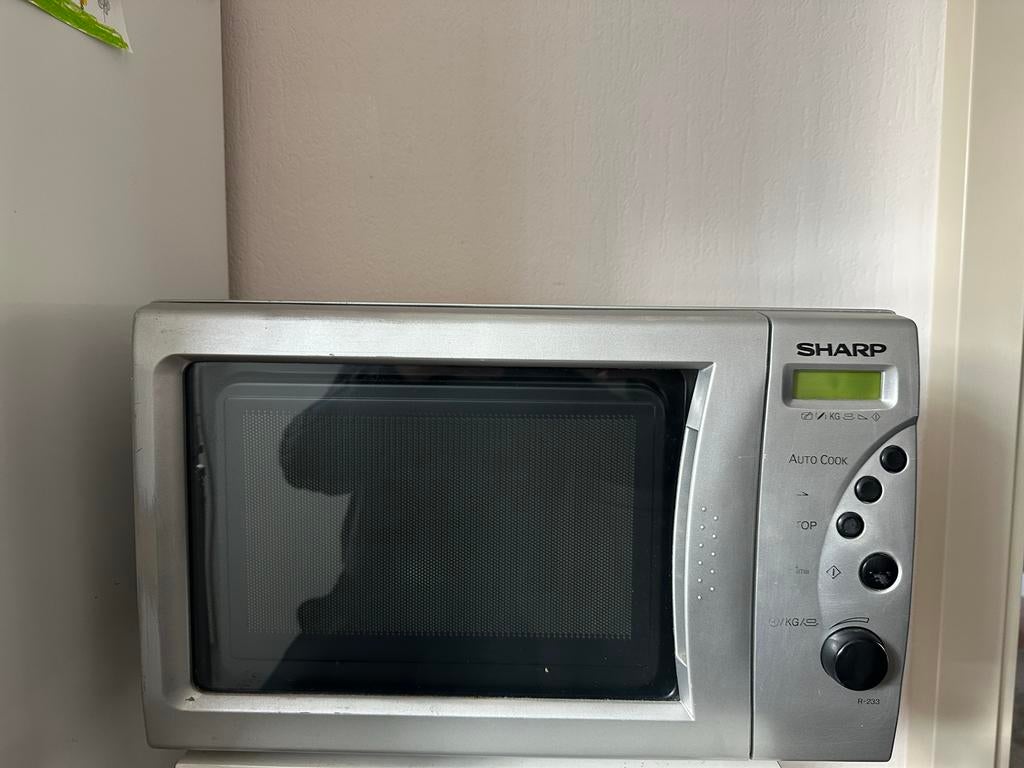 Sharp Magnetron R-233 - Zilverkleurig en Compact, Witgoed en Apparatuur, Gebruikt, Minder dan 45 cm, Ophalen of Verzenden, Magnetron