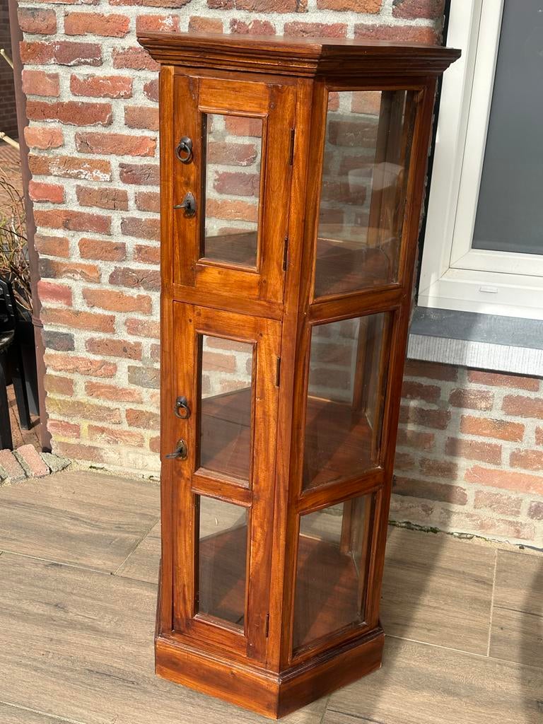Zeshoekige Vitrinekast - Houten Displaykast met Glazen Deure, Huis en Inrichting, Kasten | Vitrinekasten, Ophalen, Gebruikt, 100 tot 150 cm