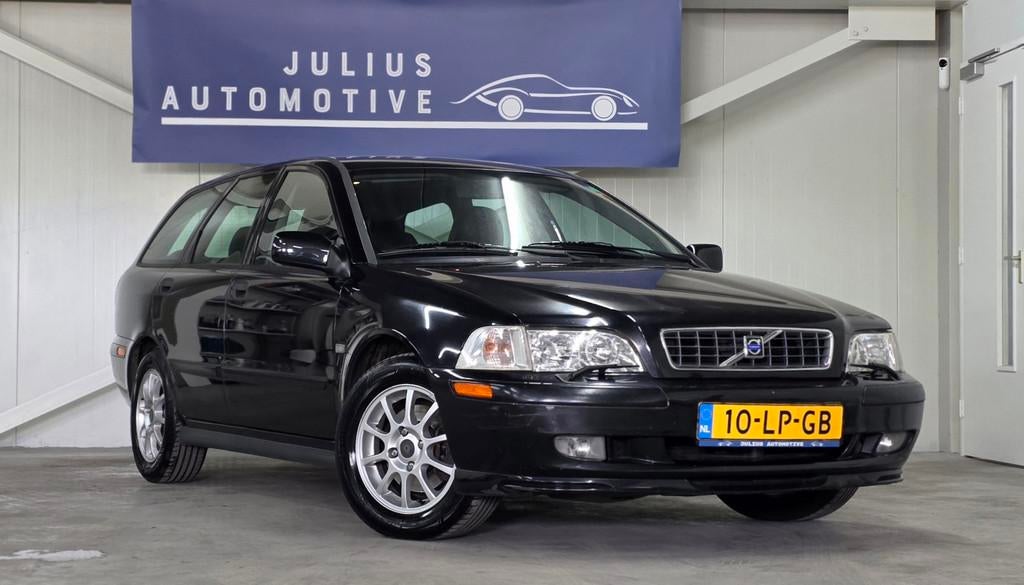 Volvo V40 2.0 Europa Clima Trekhaak Nieuwe APK Garantie!, Voorwielaandrijving, Gebruikt, 1948 cc, 4 cilinders