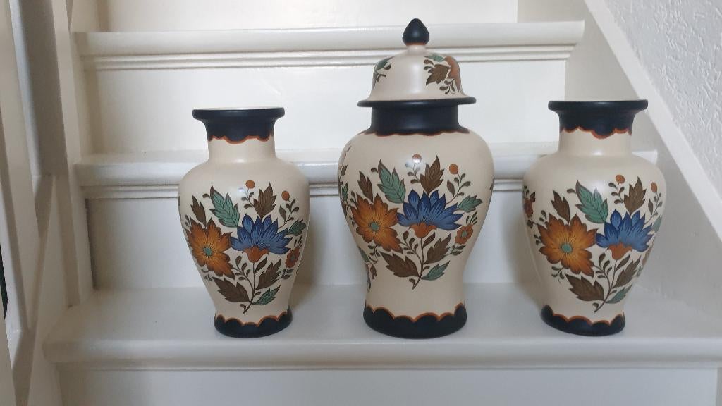 3-delig kaststel. "Flora", Handwerk Gouda plateel Holland, Antiek en Kunst, Ophalen of Verzenden