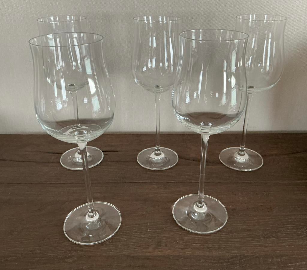 5 Tulp Wijnglazen - Hoogte 23 cm in 1 koop € 2,50, Verzamelen, Glas en Borrelglaasjes, Ophalen of Verzenden, Zo goed als nieuw