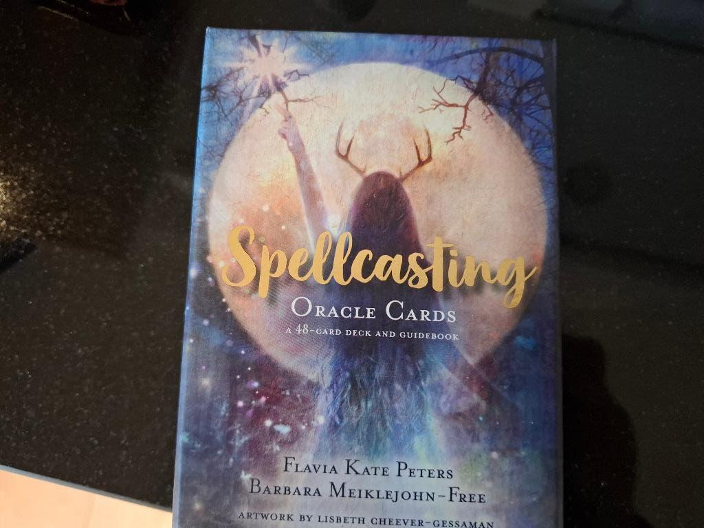Spellcasting Oracle Tarot cards, Verzenden, Zo goed als nieuw, Tarot of Kaarten leggen, Overige typen