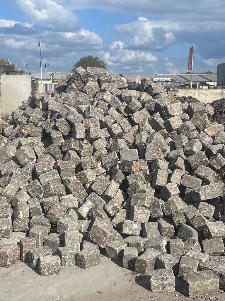 Grote partij Zweeds graniet, kinderkoppen, granietkeien V108, Tuin en Terras, Tegels en Klinkers, Ophalen, Gebruikt, Overige typen