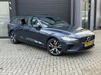Volvo V60 2.0 T6 Recharge AWD R-Design, Gebruikt, Euro 6, 4 cilinders, Blauw