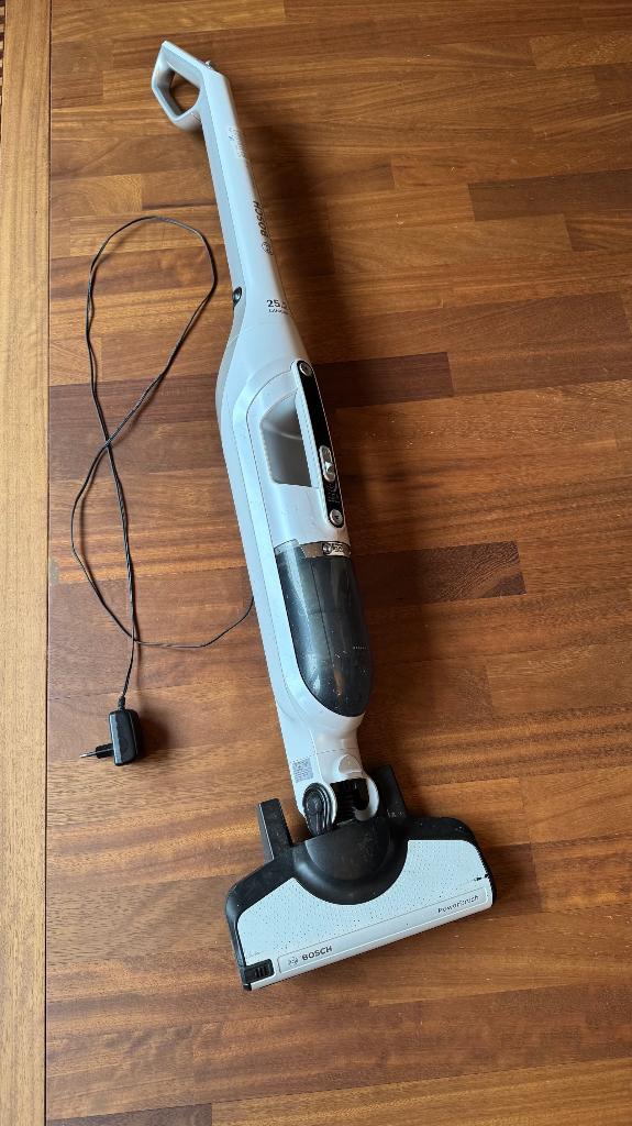 BHZUC18N Cargador de Baterías Bosch de 18V - Canarias