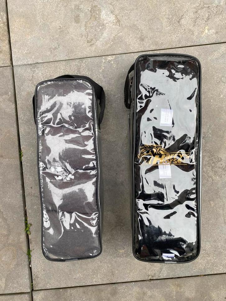 Nieuwe Harry Horse Bandages/Acryl/Stalbandages / Zwart+Grijs, Dieren en Toebehoren, Paarden en Pony's | Beschermers, Nieuw, Rijden