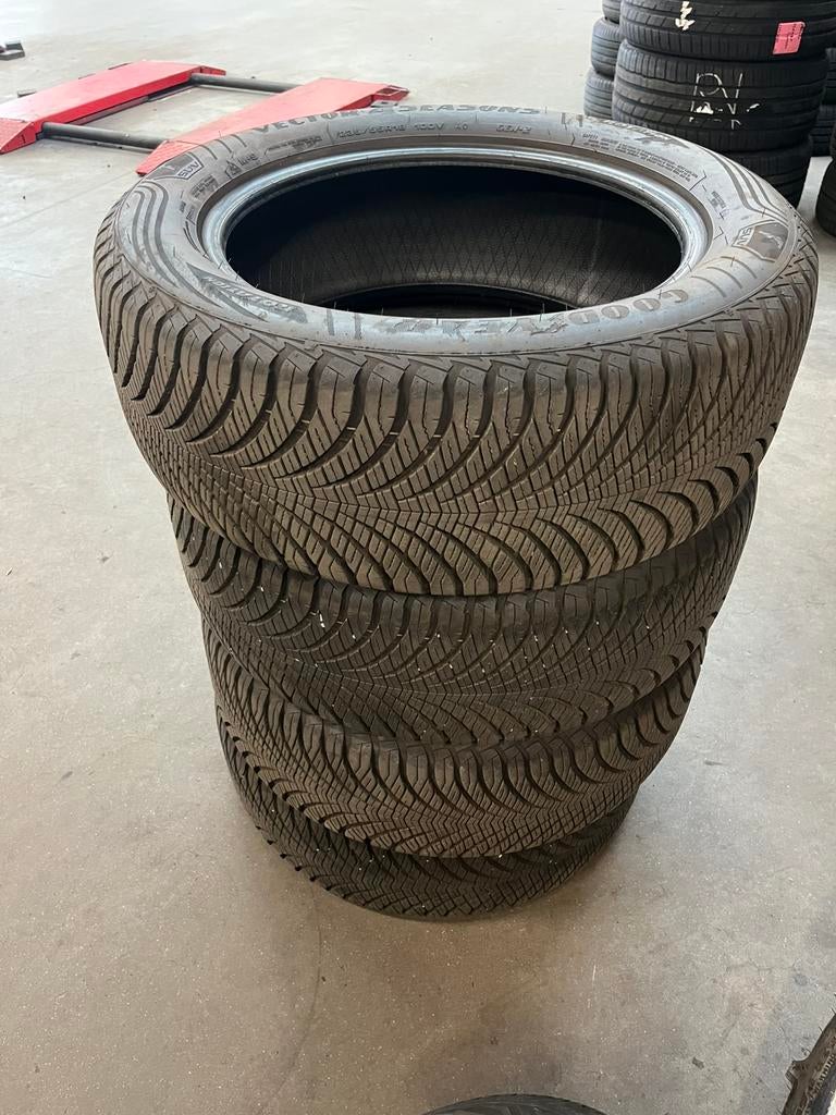 DEMO Banden 235/55r18 Allseaon Goodyear, Auto-onderdelen, Banden en Velgen, Ophalen, 18 inch, Gebruikt, 235 mm