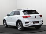 Volkswagen T-Roc 1.5 TSI DSG R-Line Pano/Camera/LED/Trekhaak, Auto's, 1254 kg, 4 cilinders, 150 pk, Leder en Stof