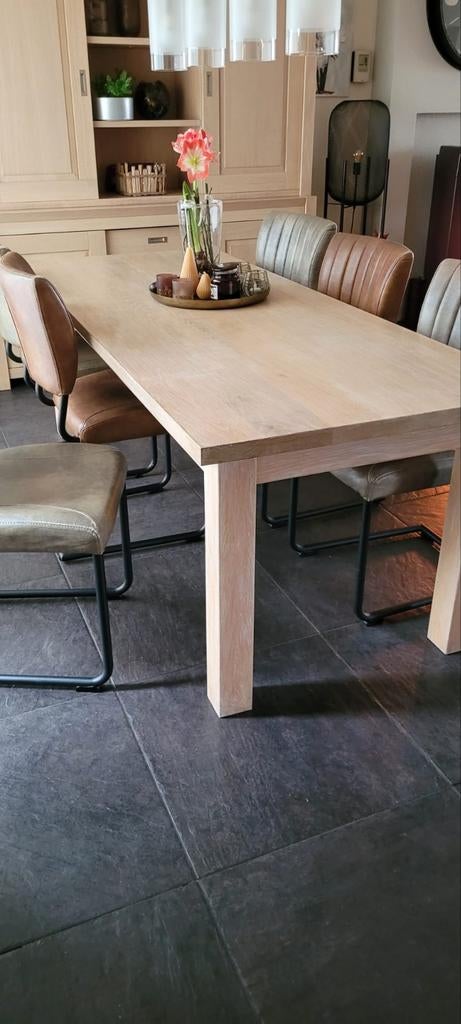 Eettafel, Ophalen, Gebruikt, 6 tot 8 stoelen