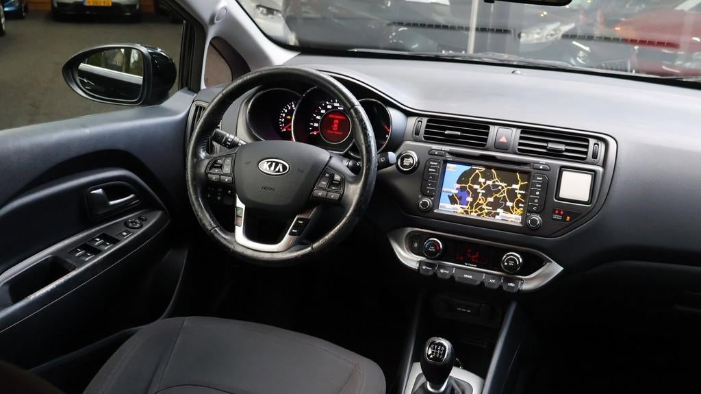 Kia Rio 1.4 CVVT Super Pack|Cruise|Trekhaak||PDC|Camera|Clim, Auto's, Kia, Voorwielaandrijving, Euro 5, Zwart, Zwart