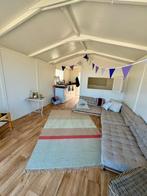 Strandhuisje (Bouw) in zeer nette staat., Tuin en Terras, Ophalen, 3 ramen of meer, Overige typen, 500 cm of meer