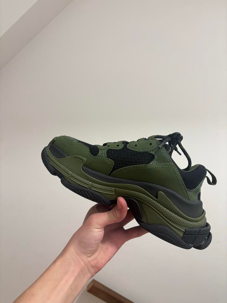 Balenciaga Triple S Sneakers – Groen/Zwart – Maat 39, Kleding | Dames, Ophalen, Zo goed als nieuw, Groen, Sneakers of Gympen