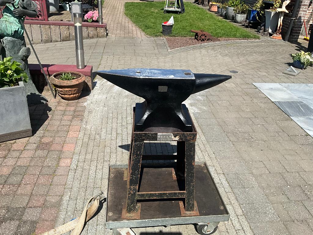 Aambeeld, Ophalen of Verzenden