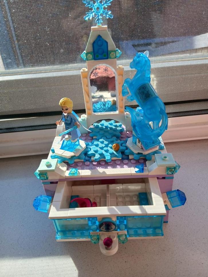 LEGO Friends Disney Frozen Sieradenkistje met Elsa, Kinderen en Baby's, Speelgoed | Duplo en Lego, Zo goed als nieuw, Lego, Complete set