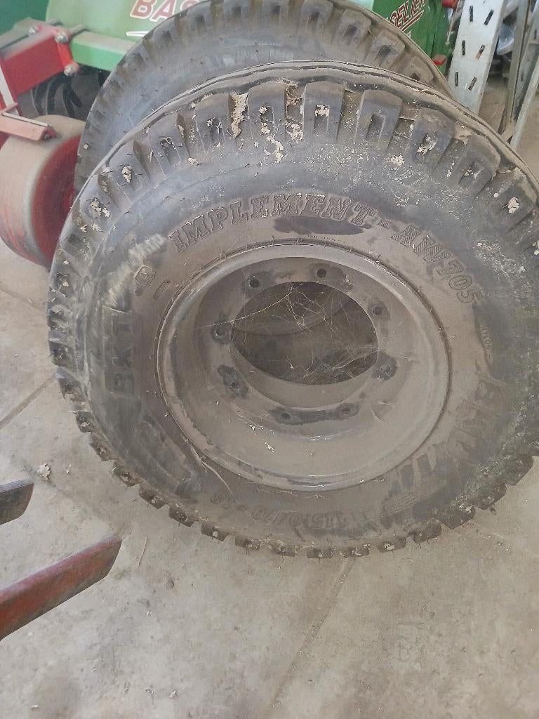 banden 15.0/70r18 incl velg, Zakelijke goederen, Ophalen